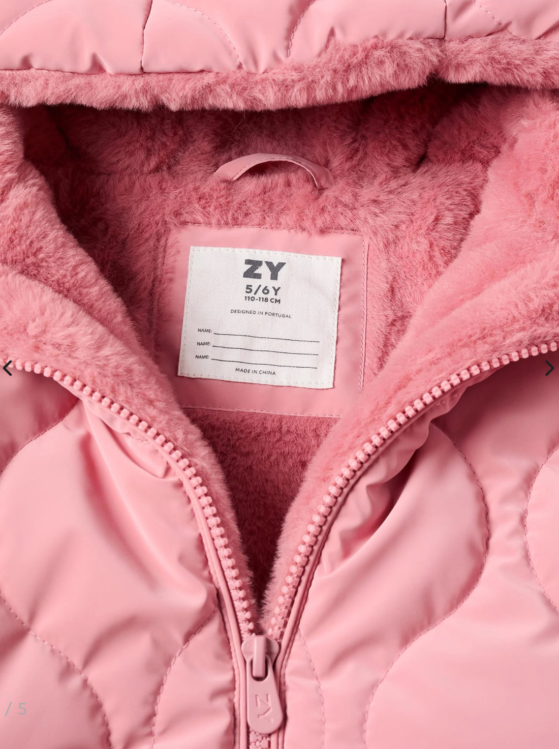 Abrigo Acolchado con Capucha y Forro de Pelo Rosa