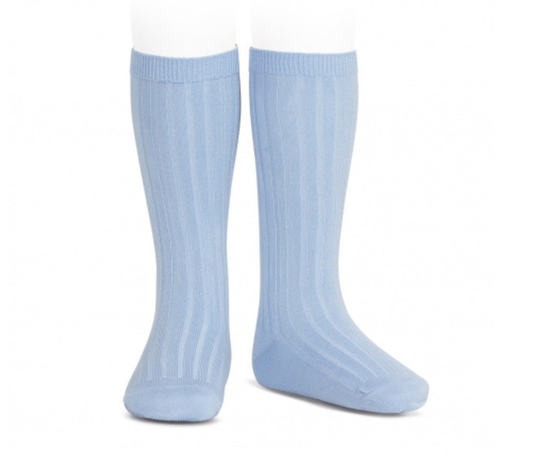 Calcetines altos básicos canalé AZUL CLARO