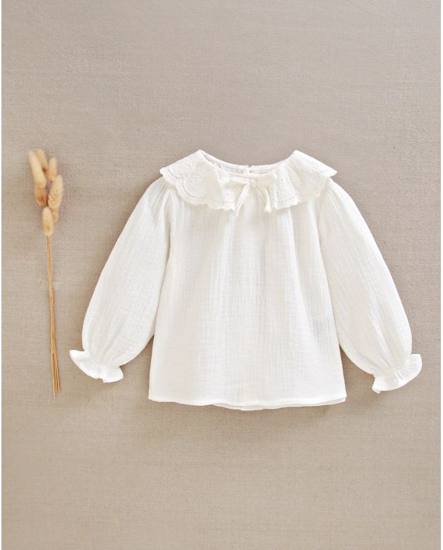 BLUSA DE BEBÉ NIÑA DE BAMBULA CON CUELLO TROQUELADO