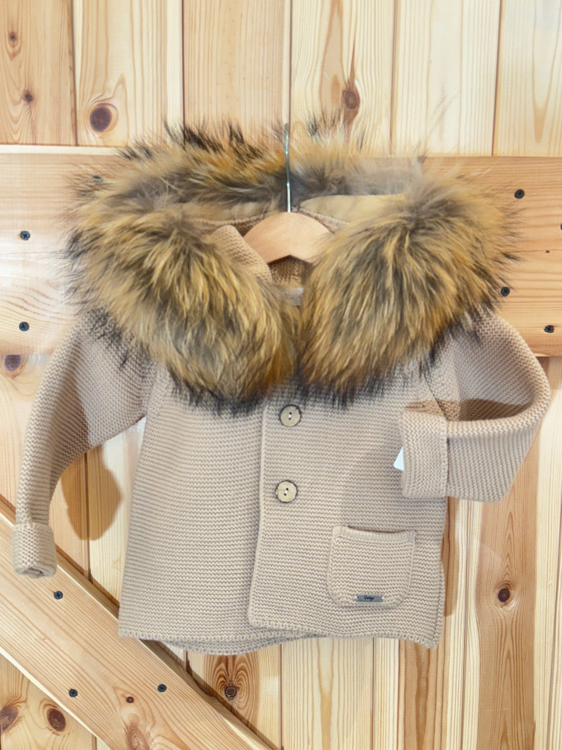 Trenka camel con pelo natural