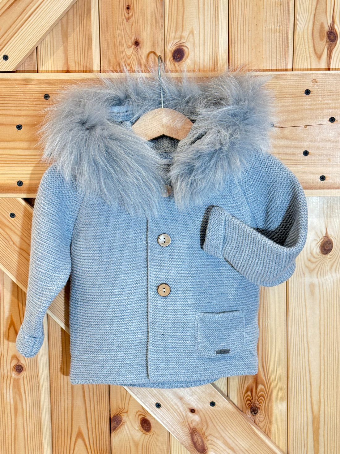 Trenka pelo natural al tono gris aluminio