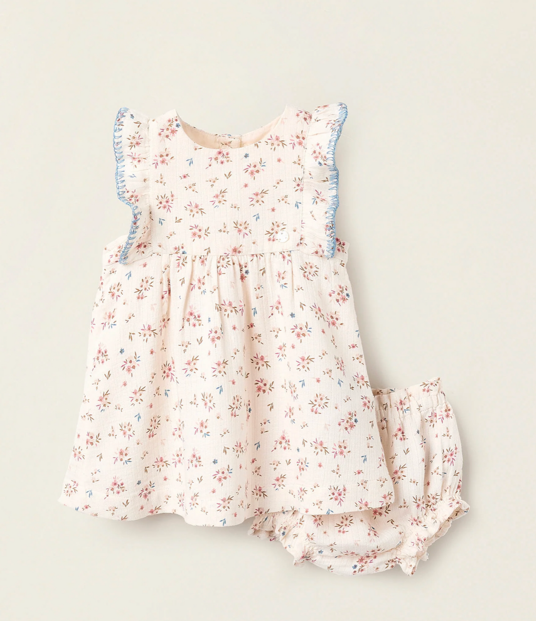 Jesusito beige con flores