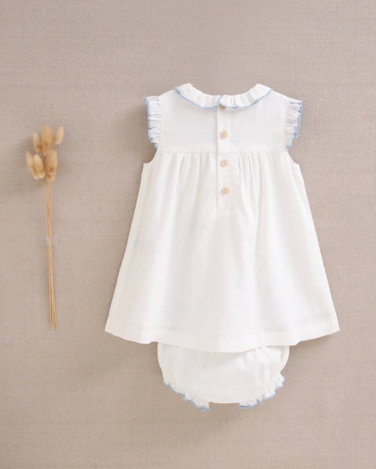 Vestido con braguitas
 Blue