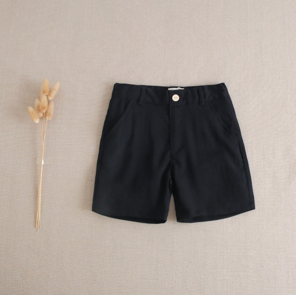 Bermuda Black