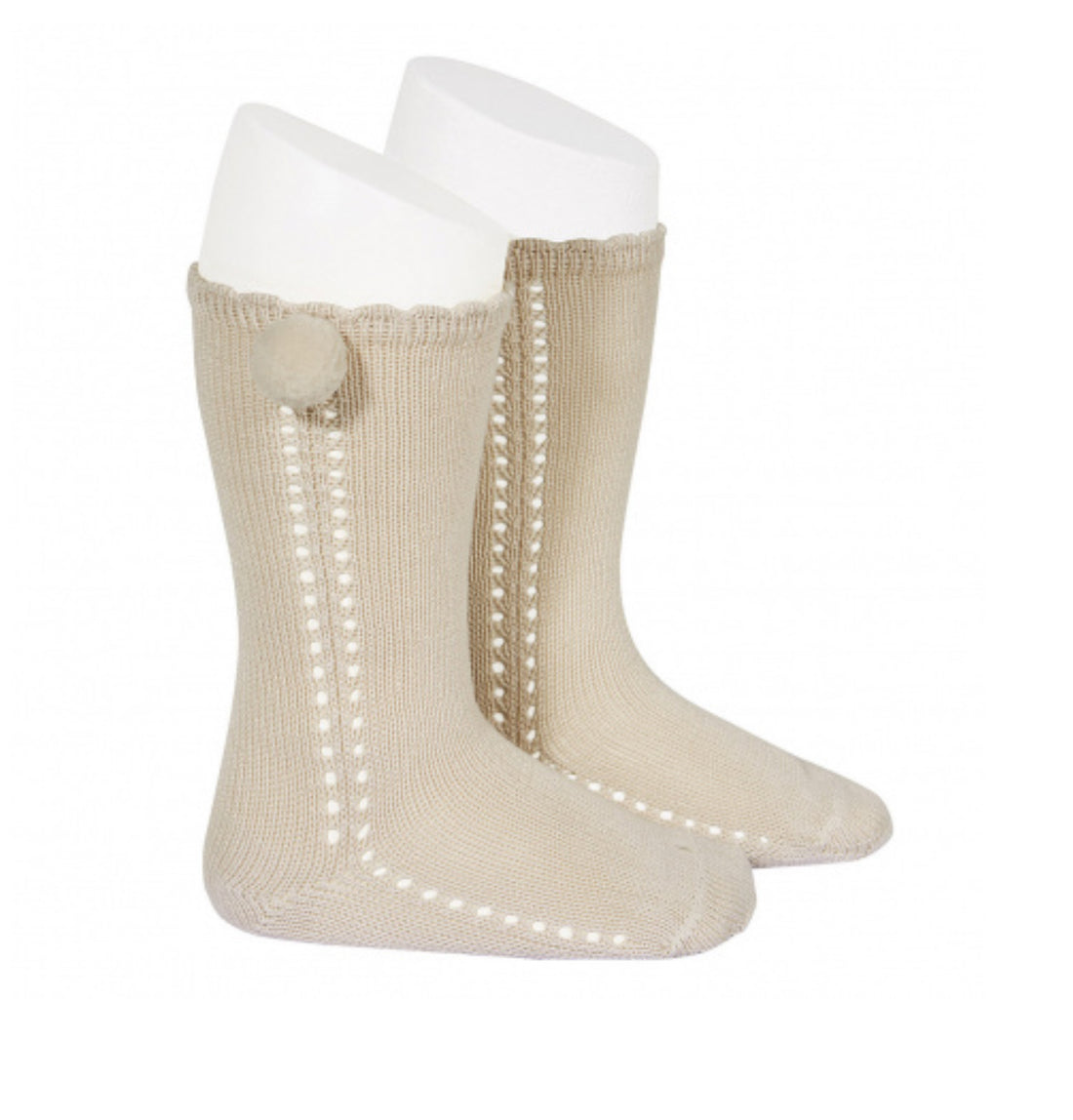 Calcetines altos perlé calado con pompón lateral LINO