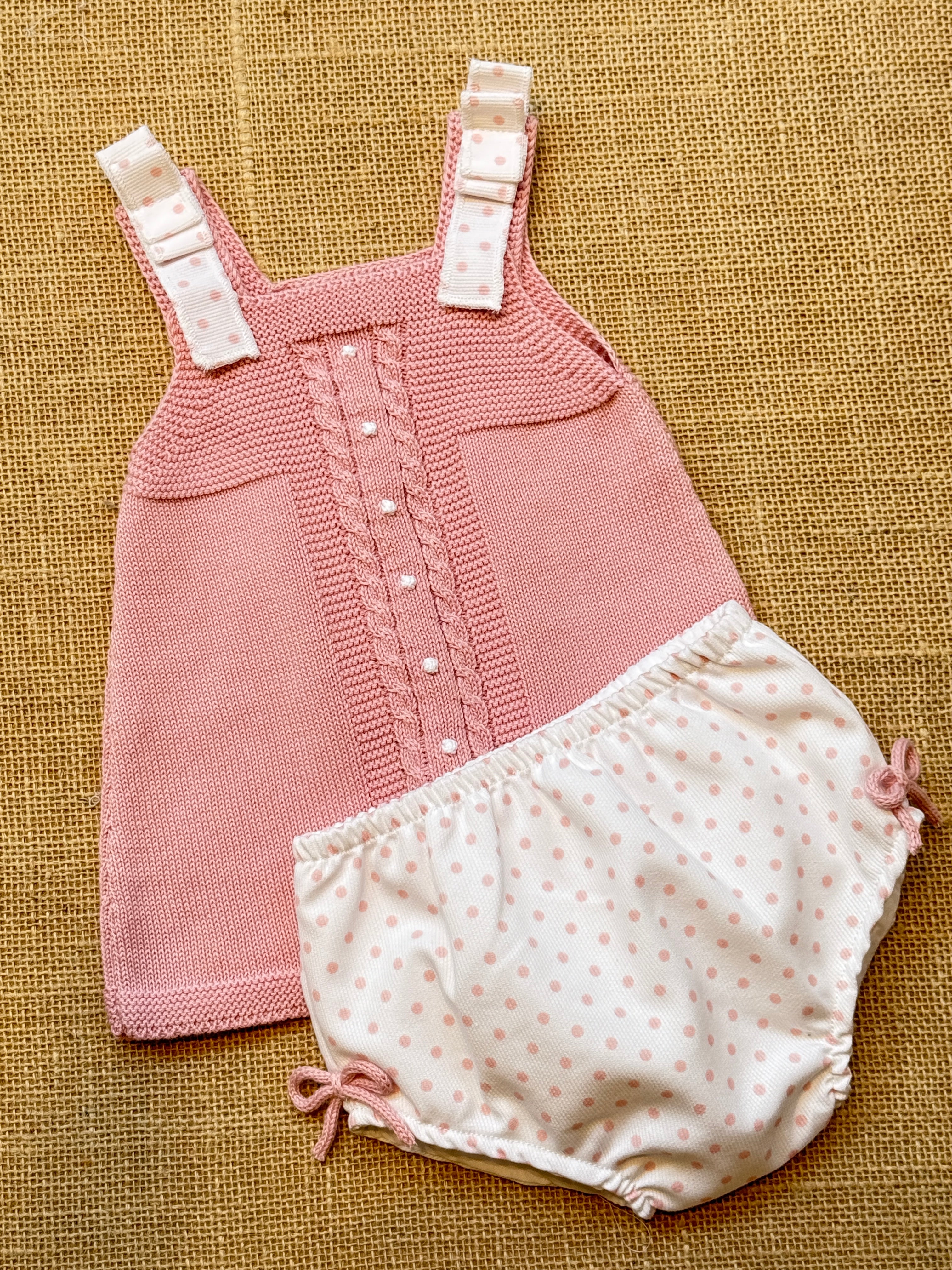 Vestido de punto con ranita