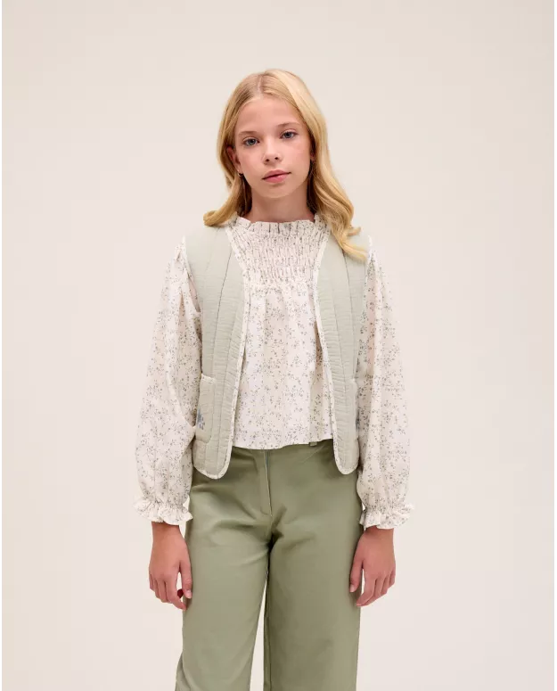 Blusa cruda con estampado flores Hojitas