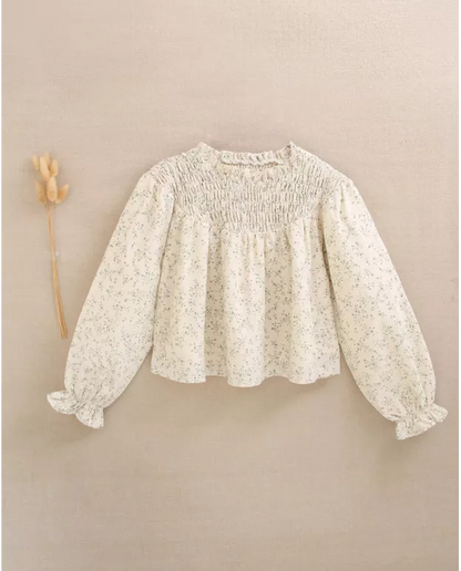 Blusa cruda con estampado flores Hojitas